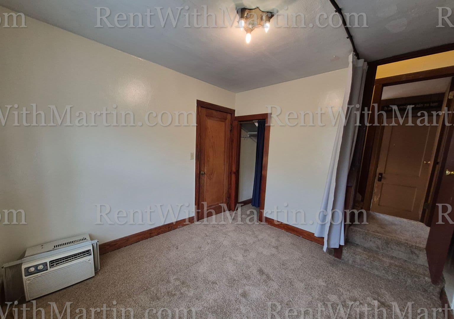Waterloo House: 1359 Garden Ave