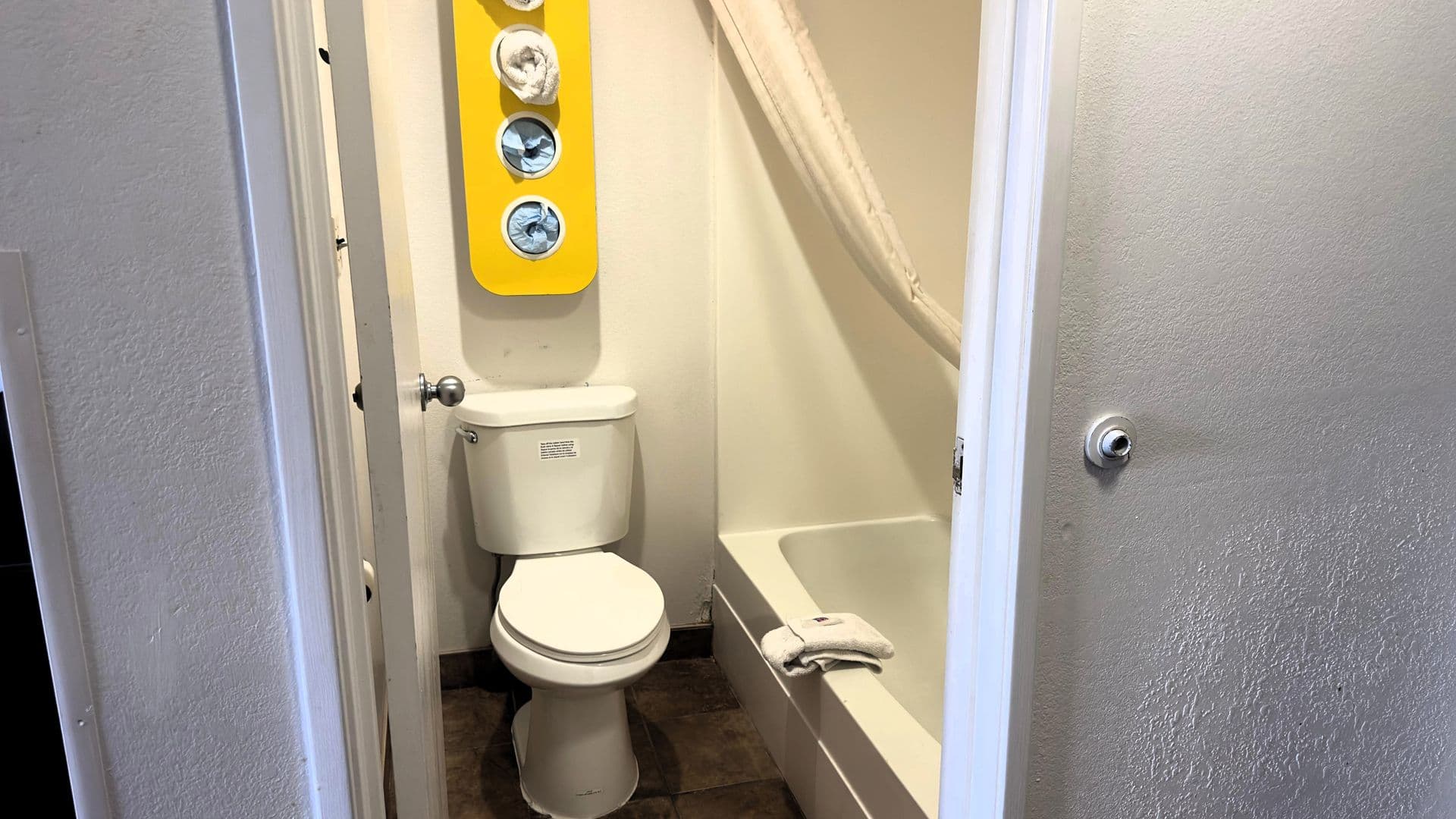 Waterloo Apartment: 2343 Logan Ave