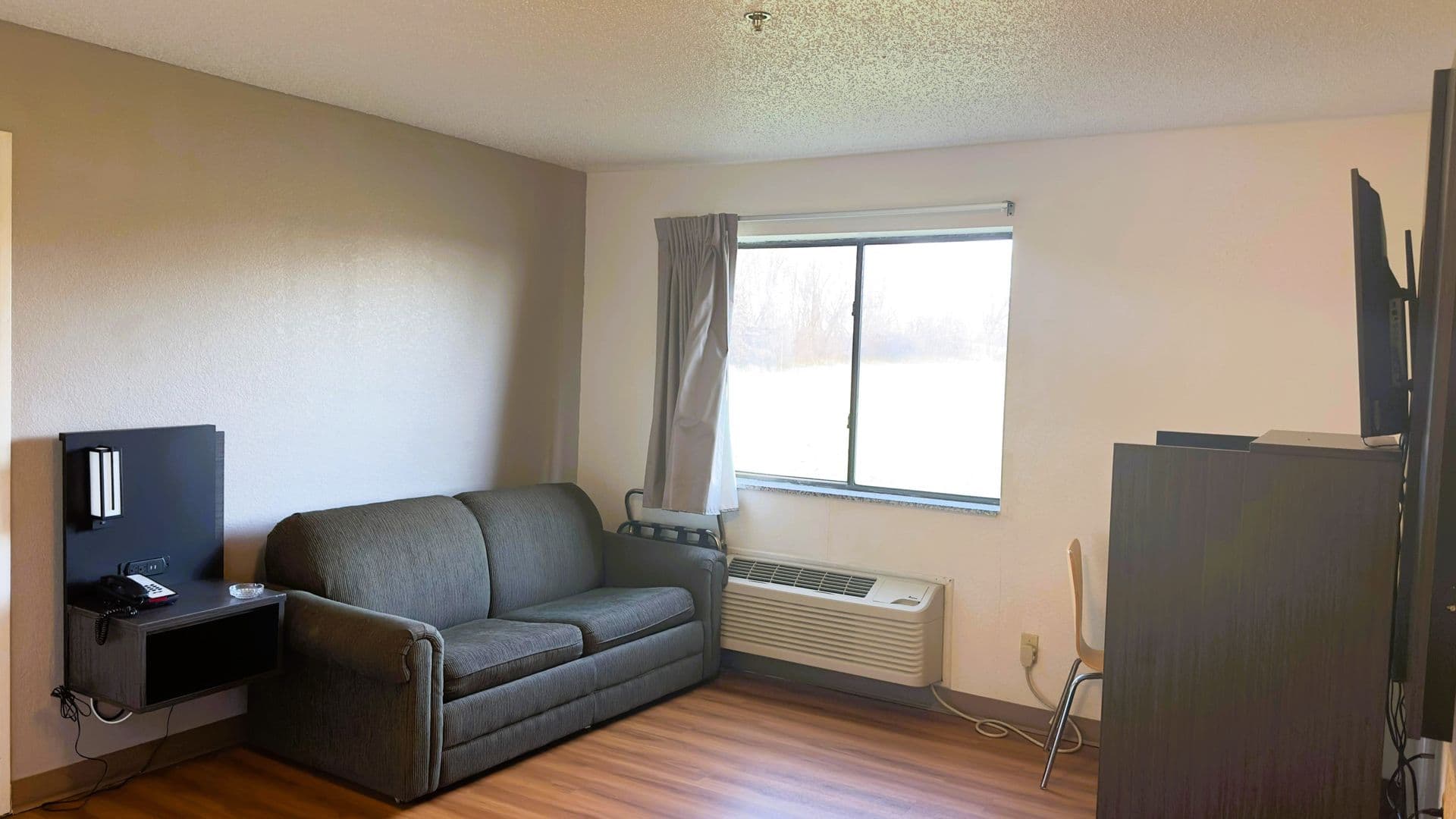 Waterloo Apartment: 2343 Logan Ave