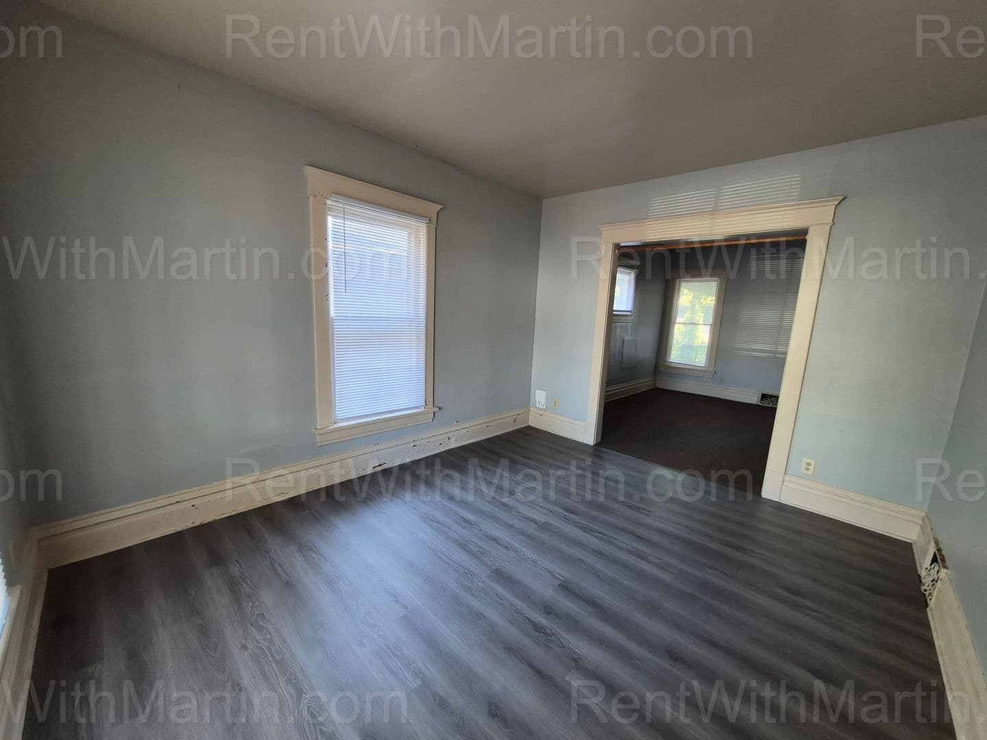 Waterloo Apartment: 910 Mulberry St