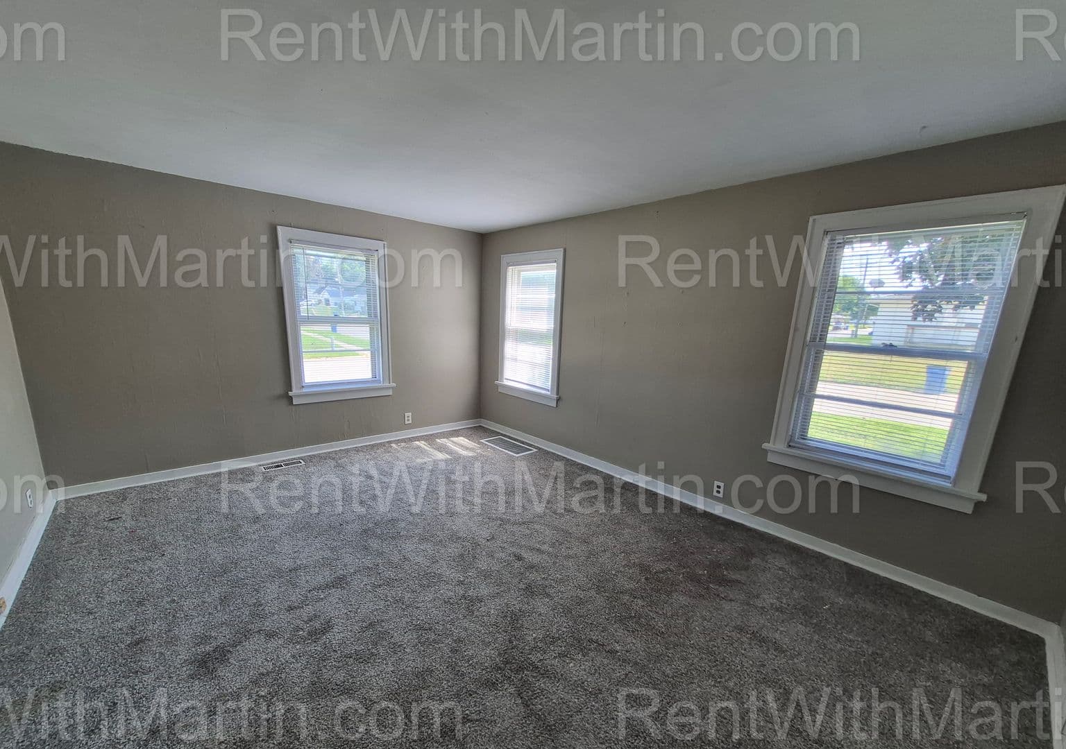 Grundy Center House: 501 D Ave