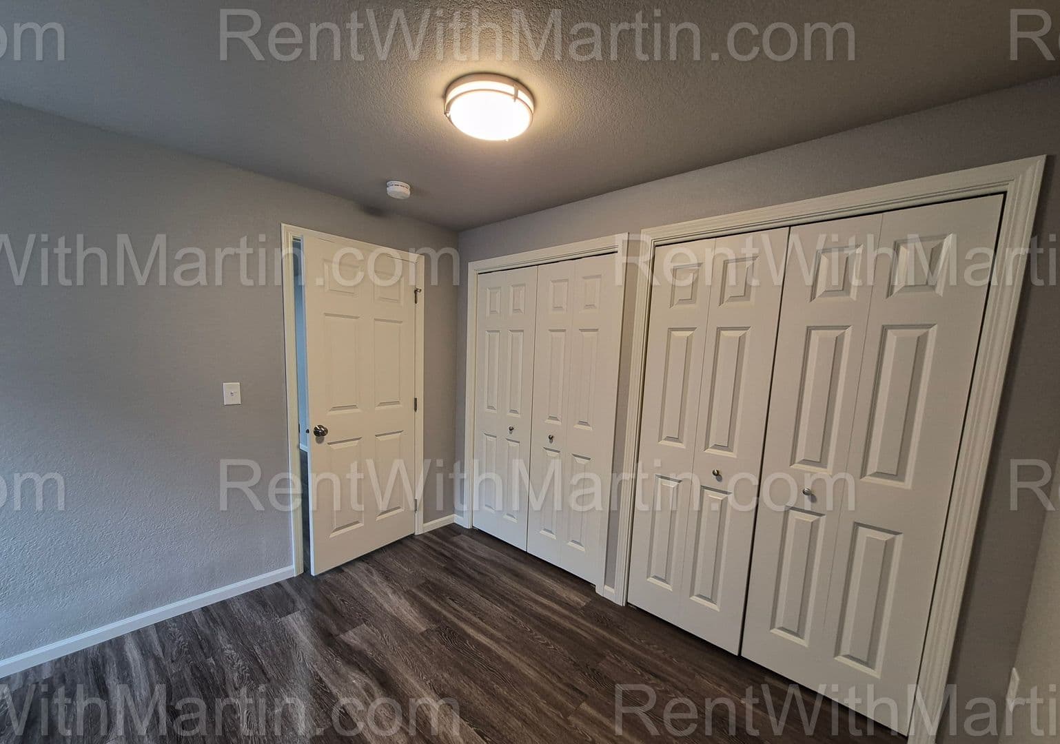 Cedar Falls Apartment: 214-216 N Francis St