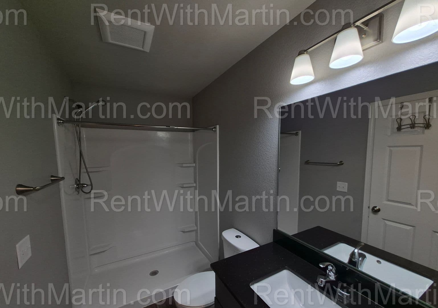 Cedar Falls Apartment: 214-216 N Francis St