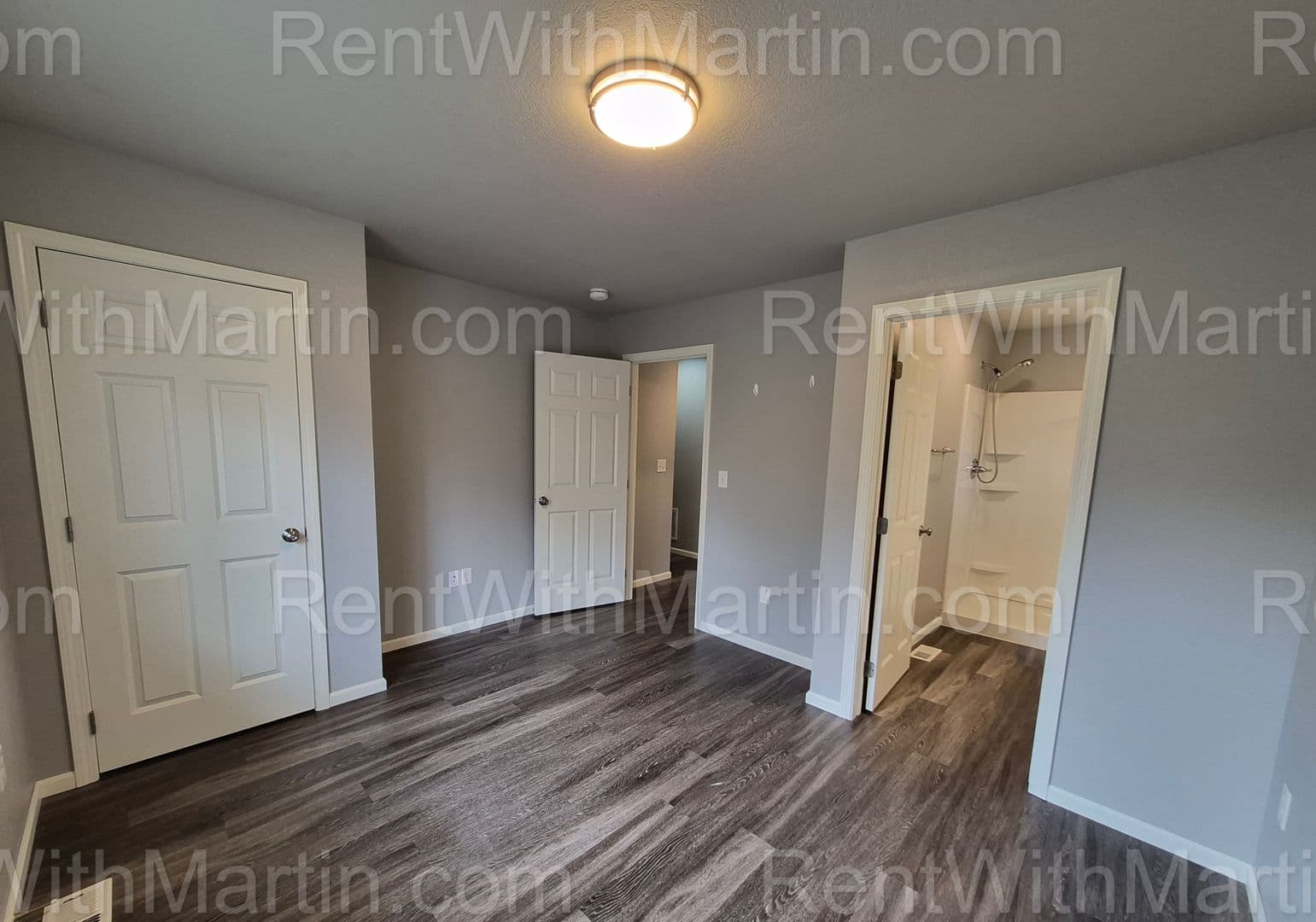 Cedar Falls Apartment: 214-216 N Francis St