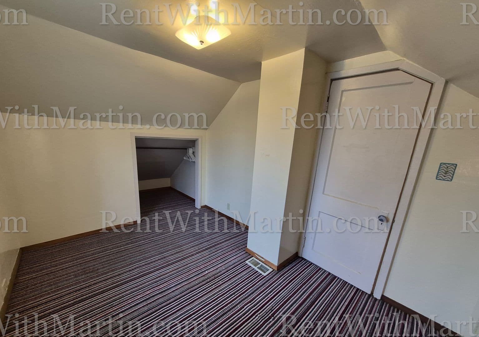 Waterloo House: 1359 Garden Ave
