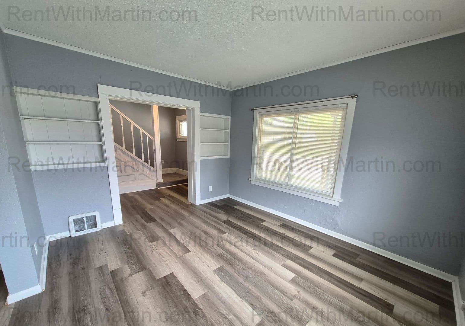 Oelwein House: 310 N Frederick Ave