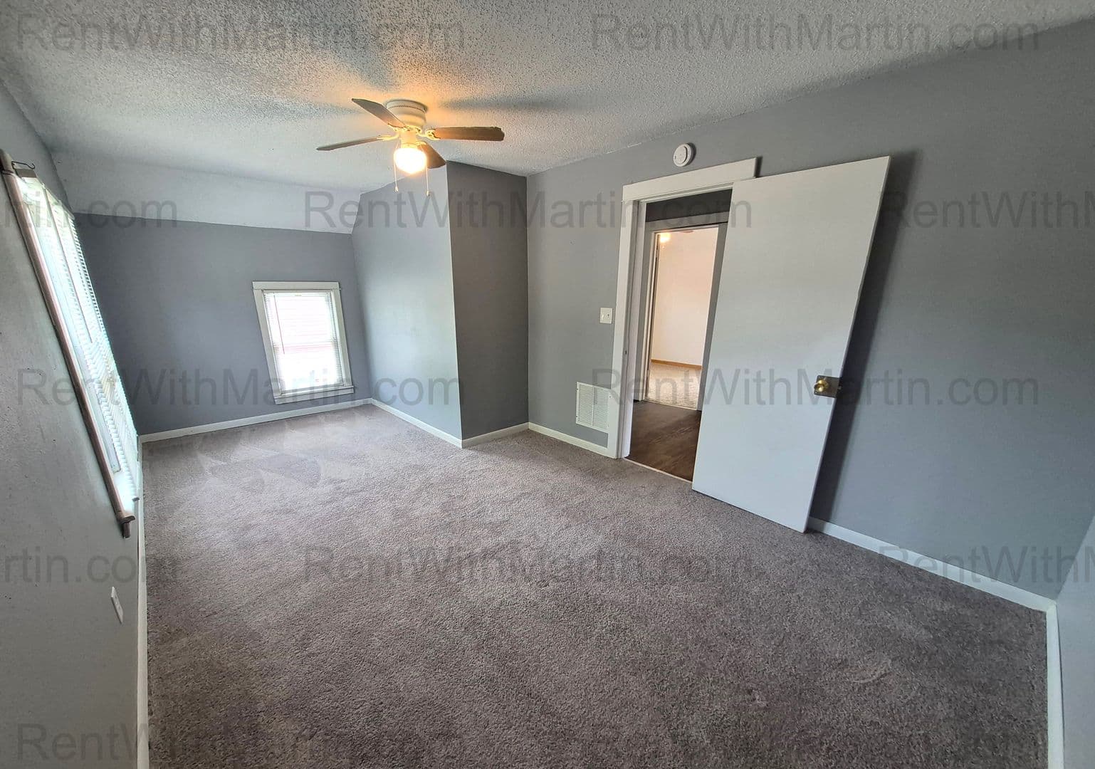 Oelwein House: 310 N Frederick Ave