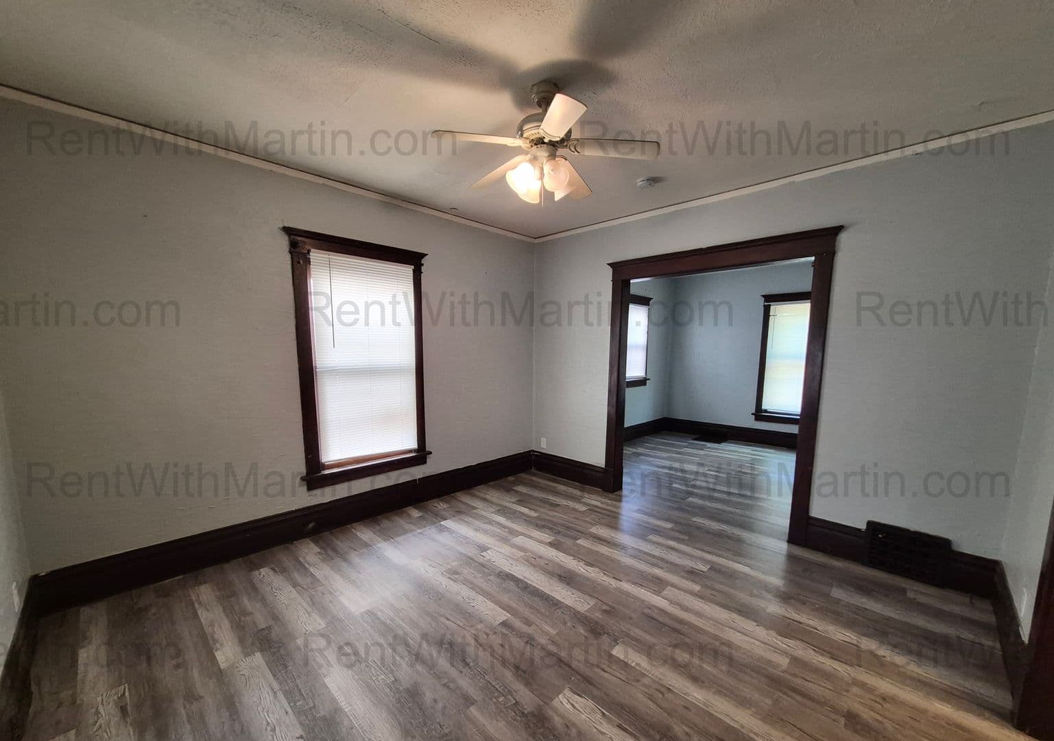 Waterloo House: 1107 Mulberry St
