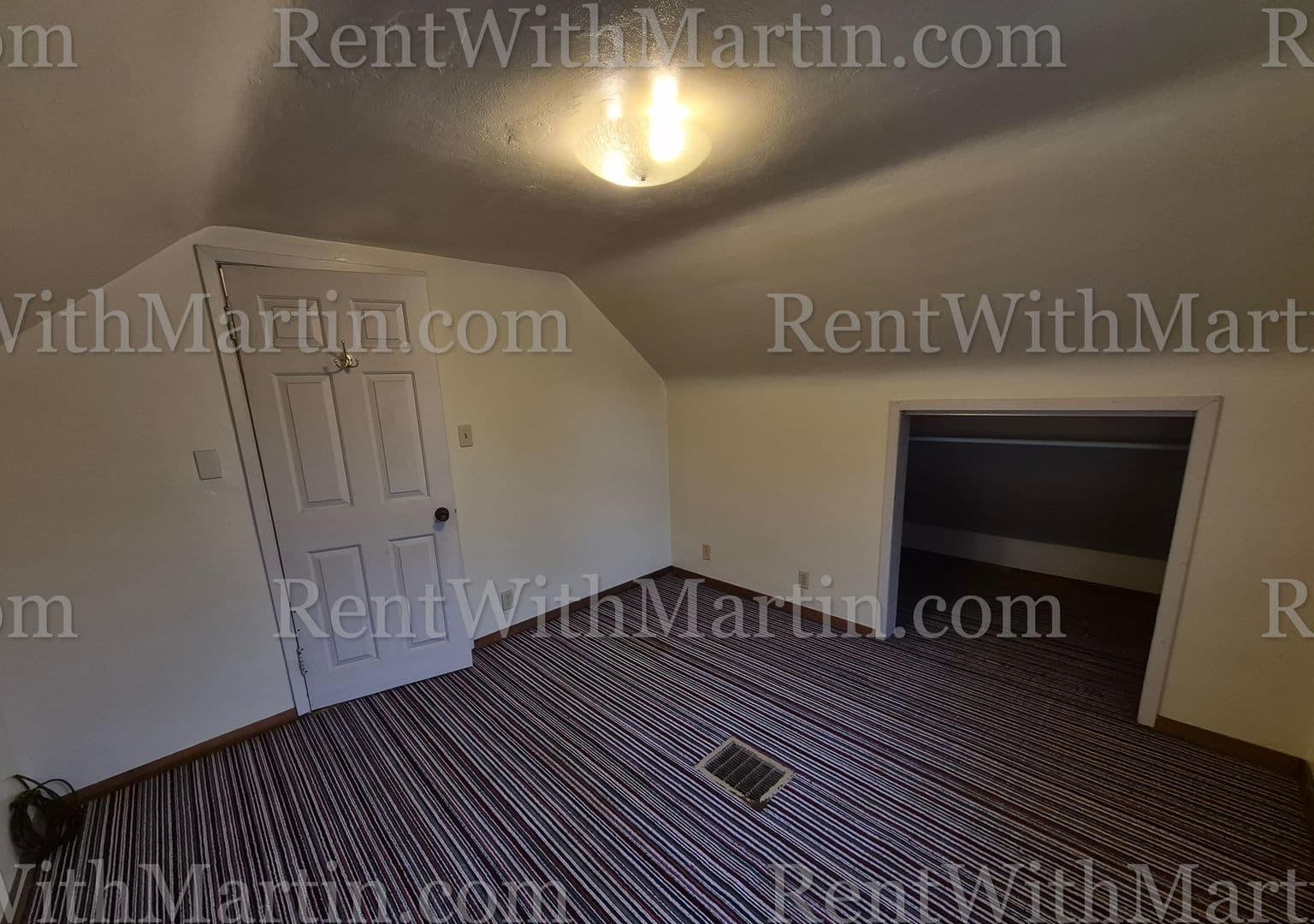 Waterloo House: 1359 Garden Ave