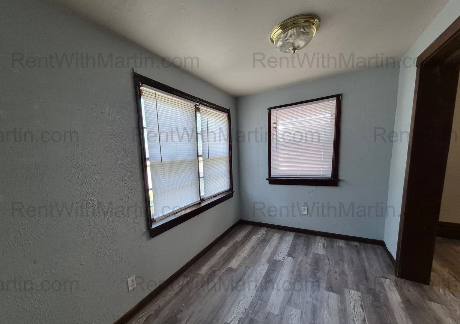 Waterloo House: 1107 Mulberry St