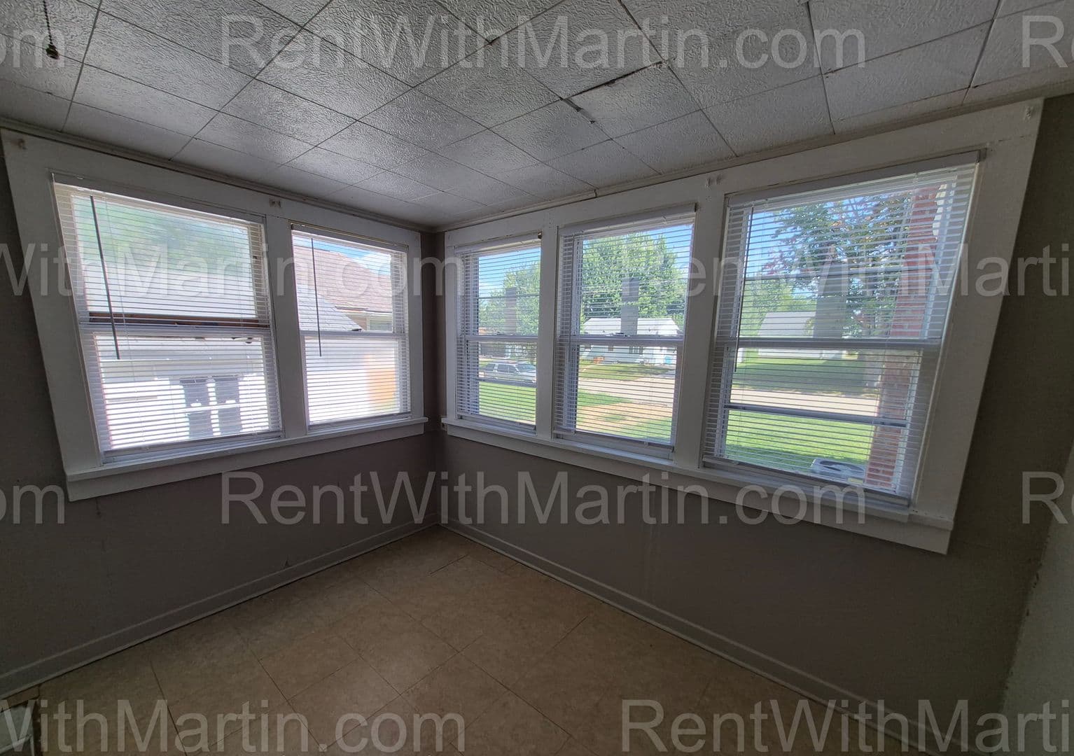 Grundy Center House: 501 D Ave