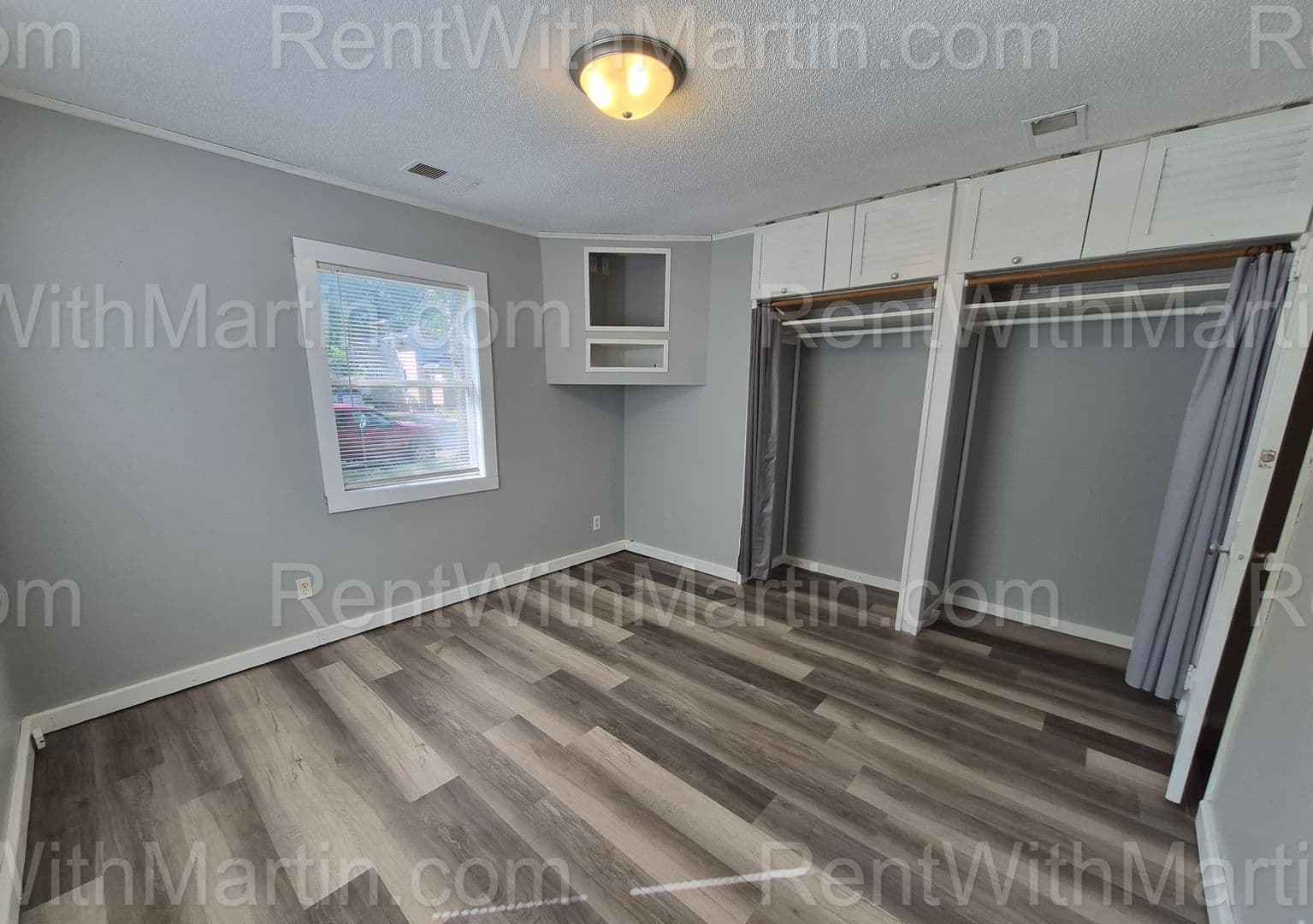 Waterloo House: 1212 Lincoln St