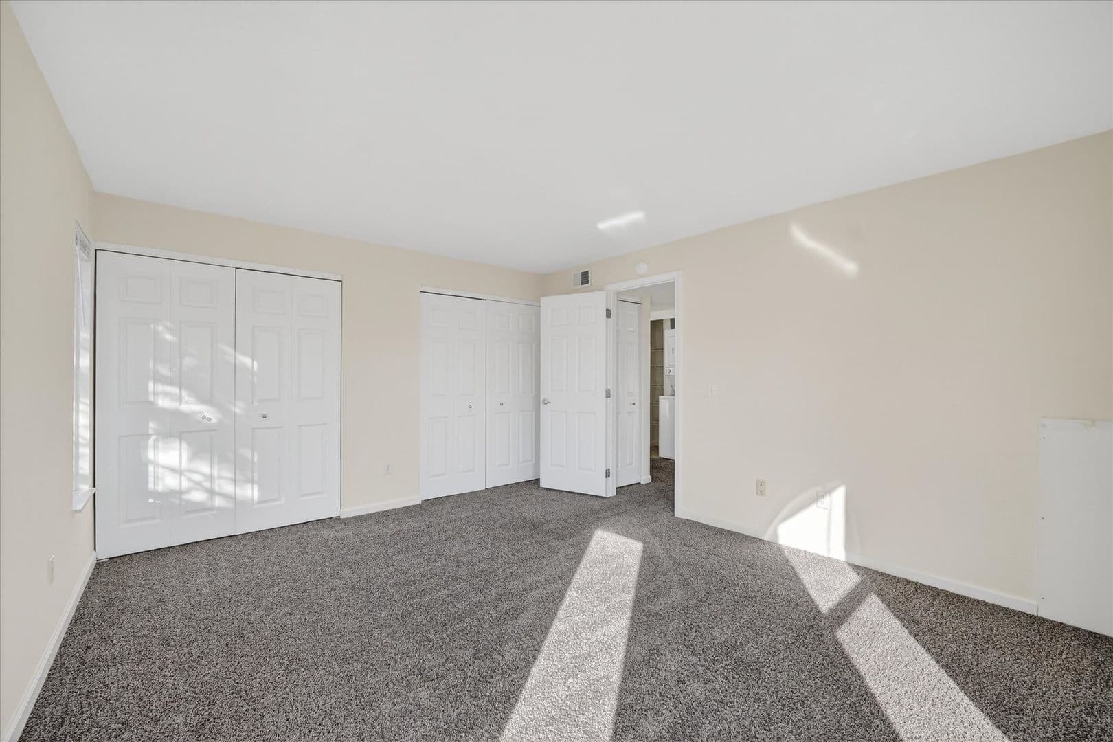 Toledo Apartment: 1140 Shadow Ln