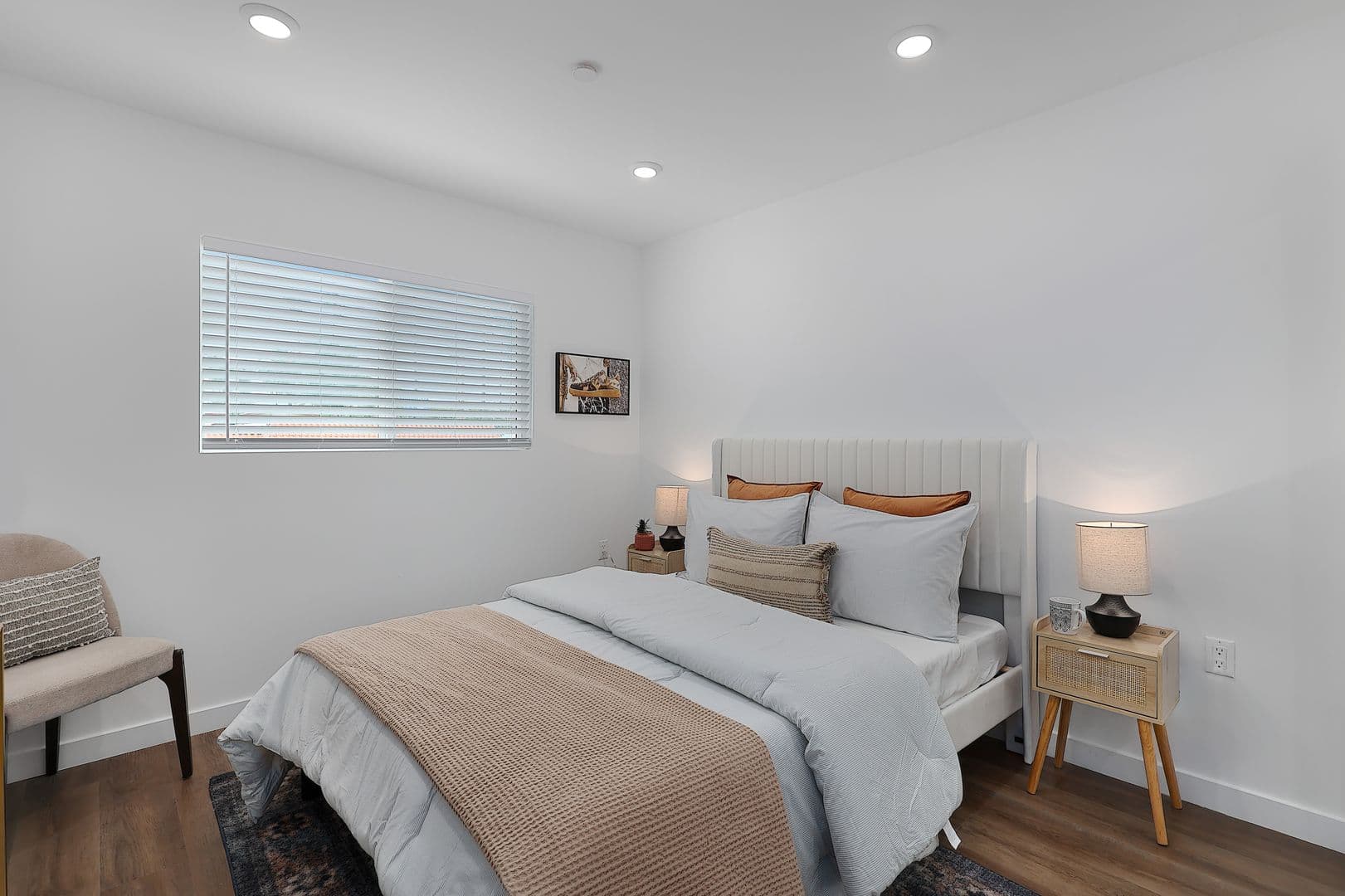 Sylmar Apartment: 13037 San Fernando