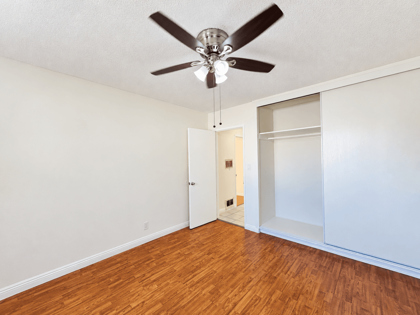 Los Angeles Apartment: 619 N Alexandria