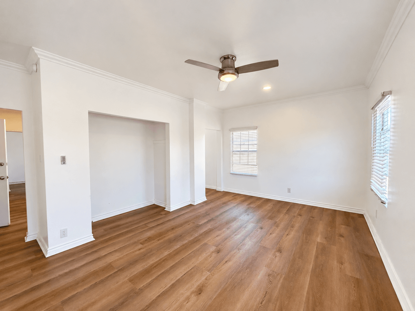 Los Angeles Apartment: 2126 Ridgeley Drive