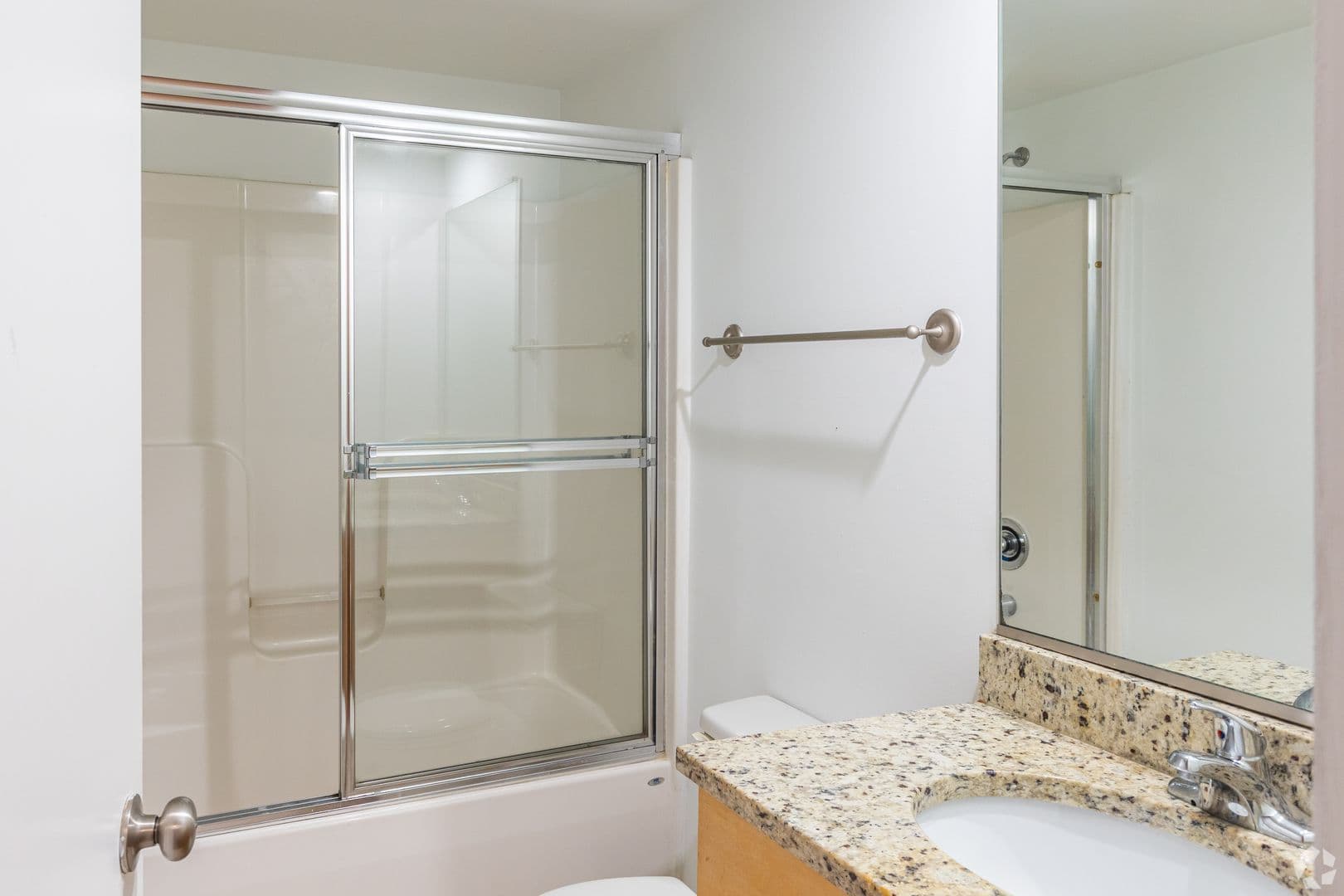 Petersburg Apartment: 15 N Union Street