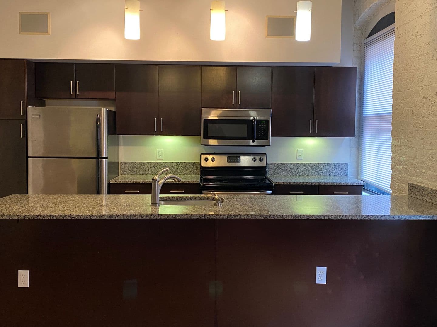 Petersburg Apartment: 325 Brown Street
