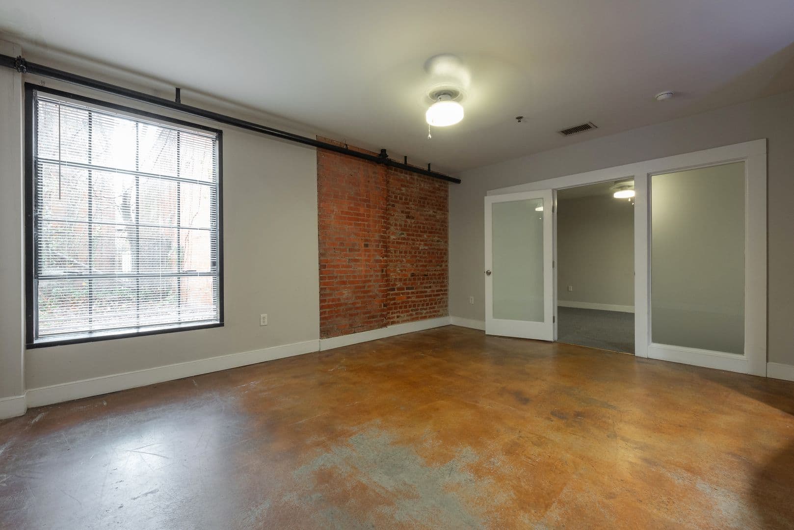 Petersburg Apartment: 214 N. Dunlop Street