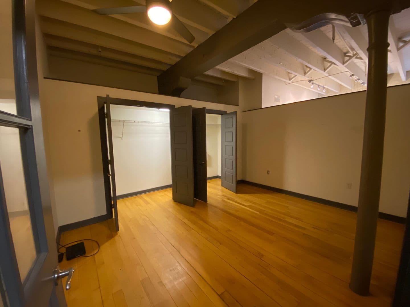 Petersburg Apartment: 325 Brown Street