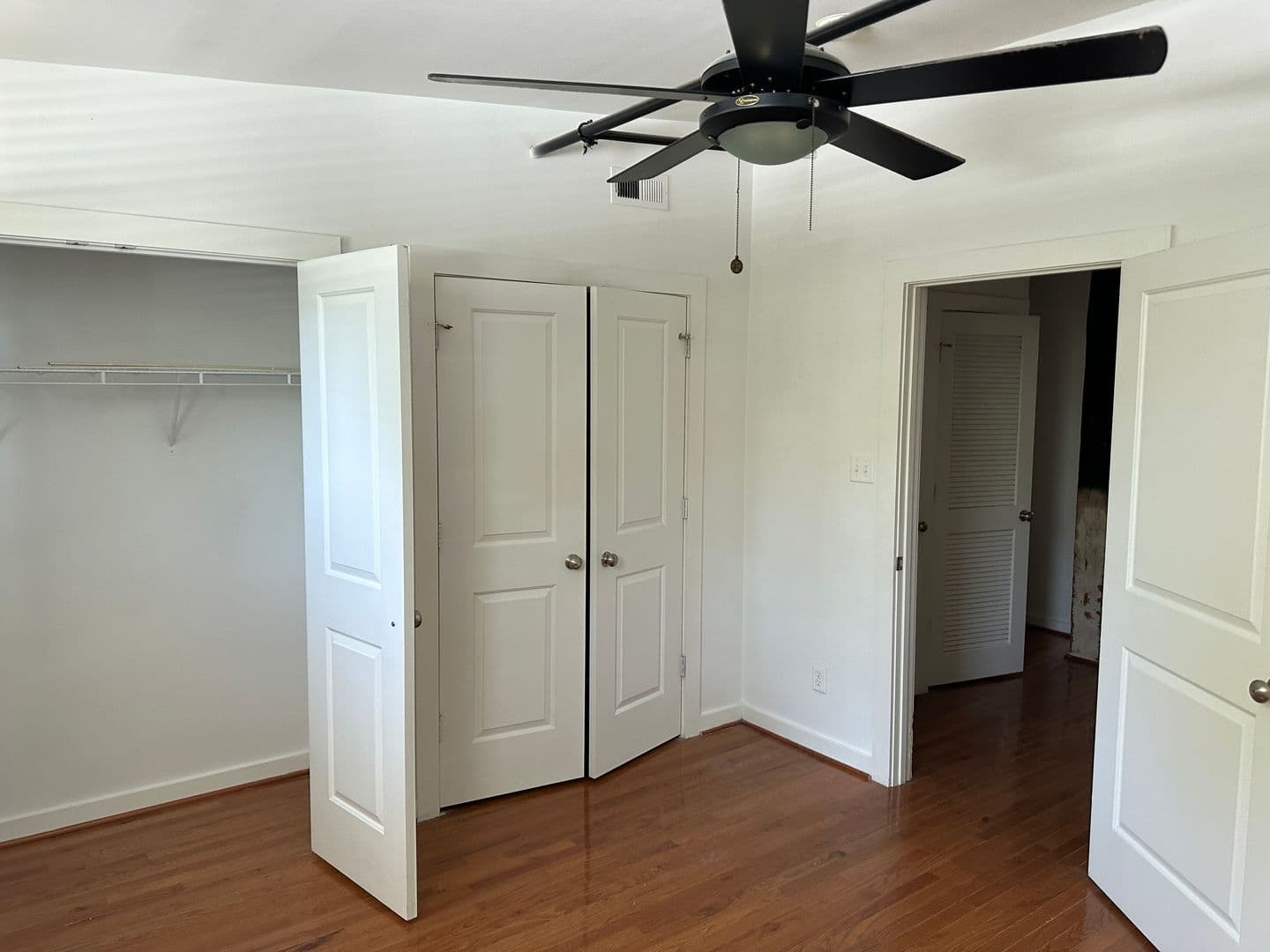 Petersburg Apartment: 301 N Dunlop Street