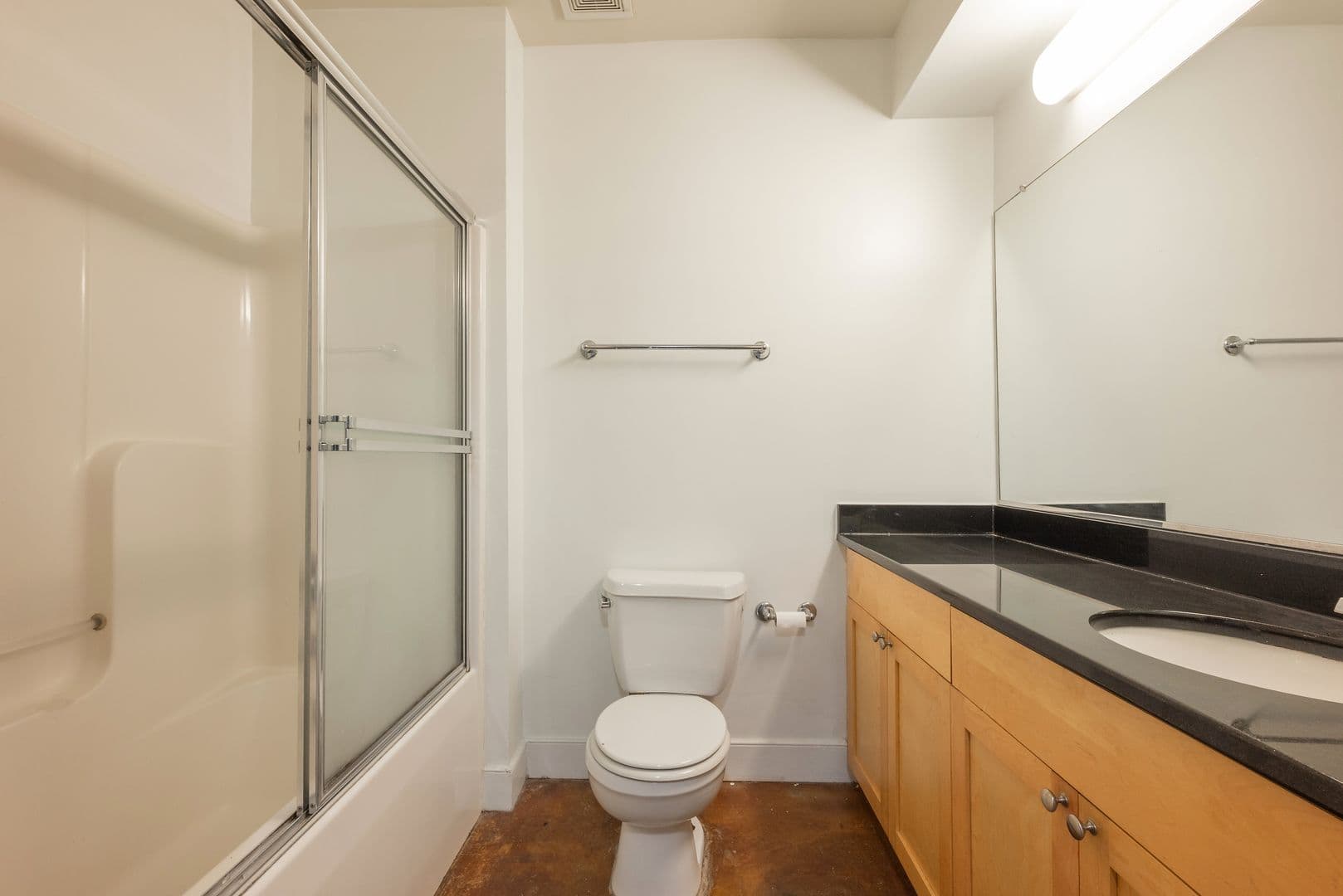Petersburg Apartment: 214 N. Dunlop Street