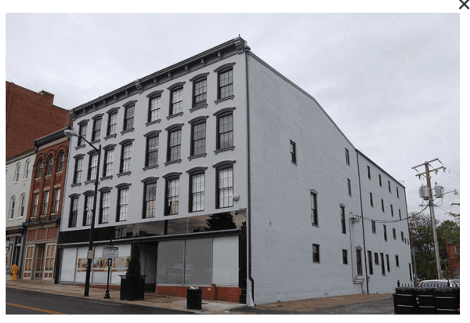 Petersburg Apartment: 230 N. Sycamore St