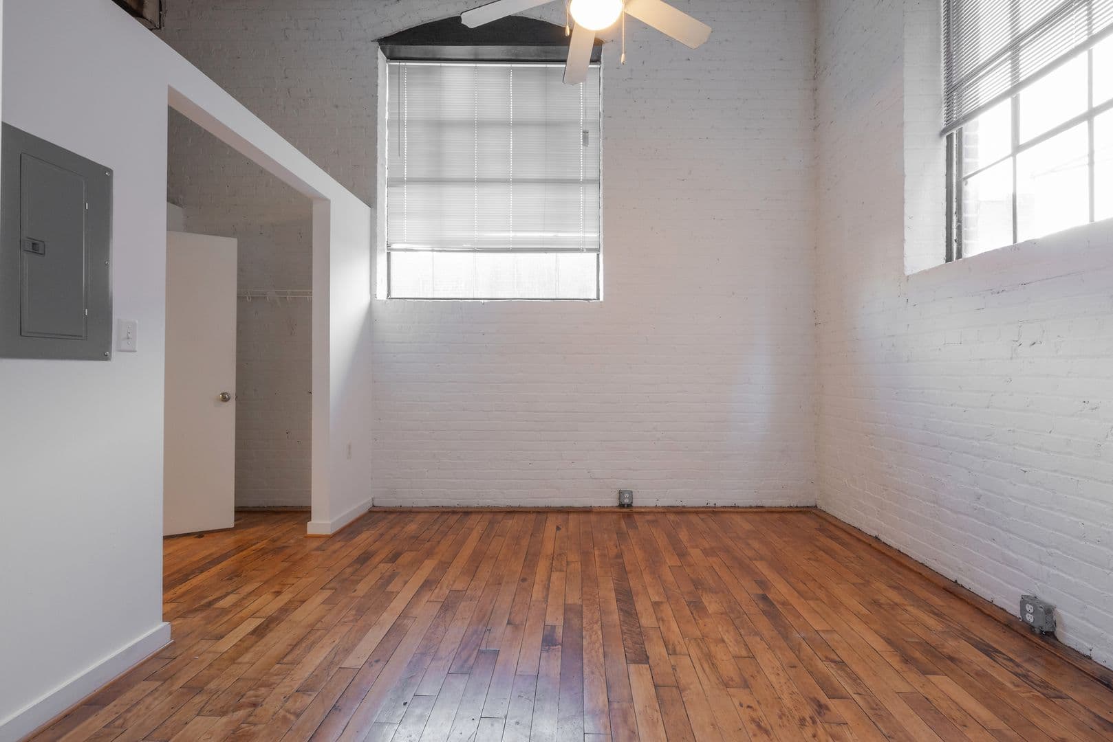 Petersburg Apartment: 15 N Union Street