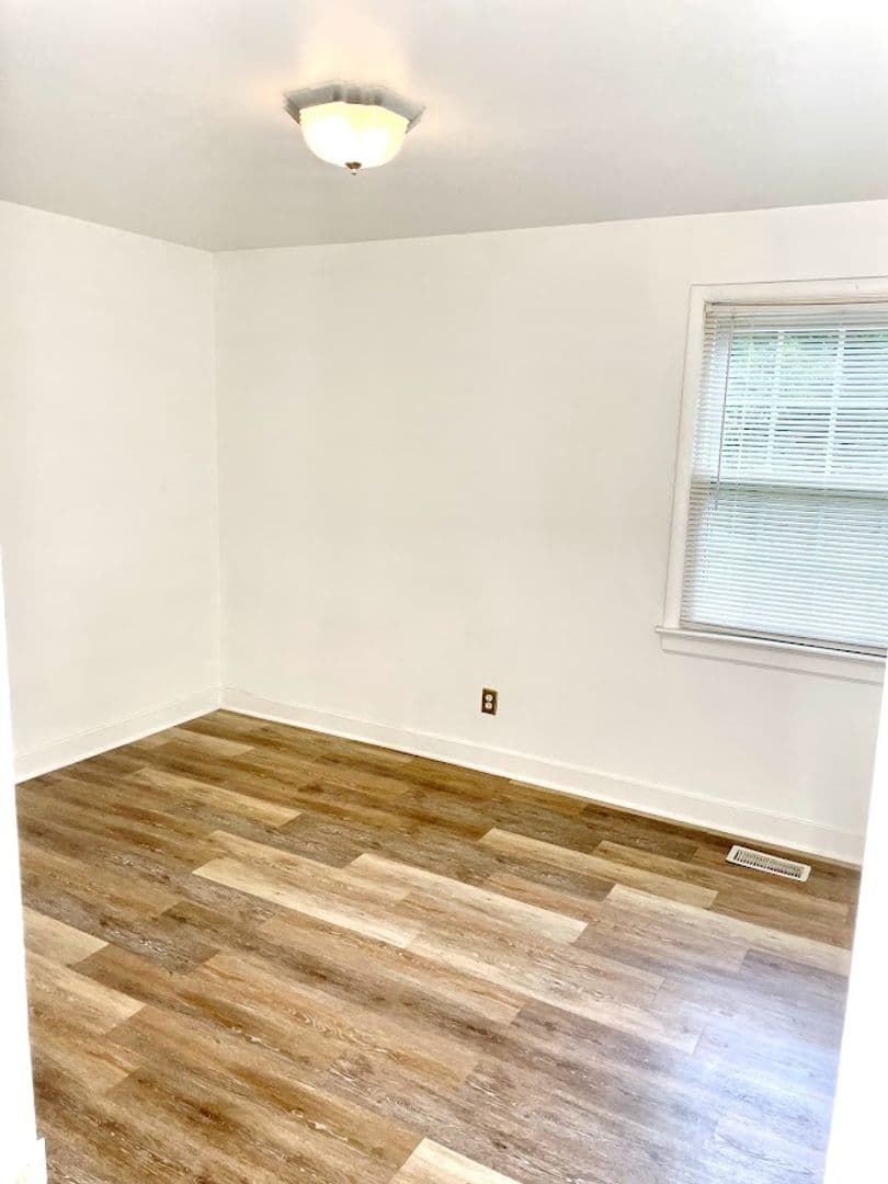 Henrico Apartment: 1005 W Nine Mile Rd