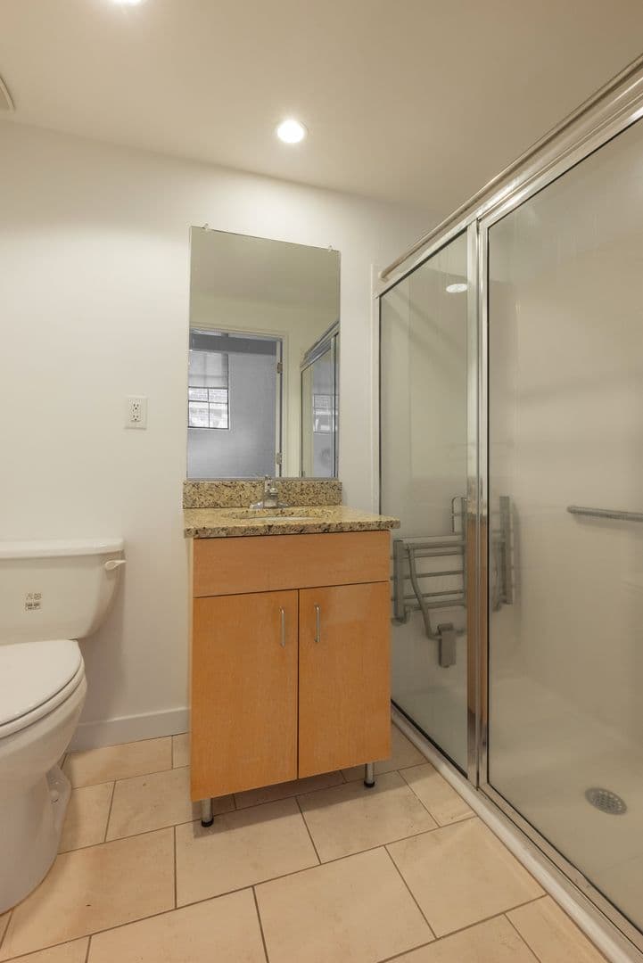 Petersburg Apartment: 15 N Union Street