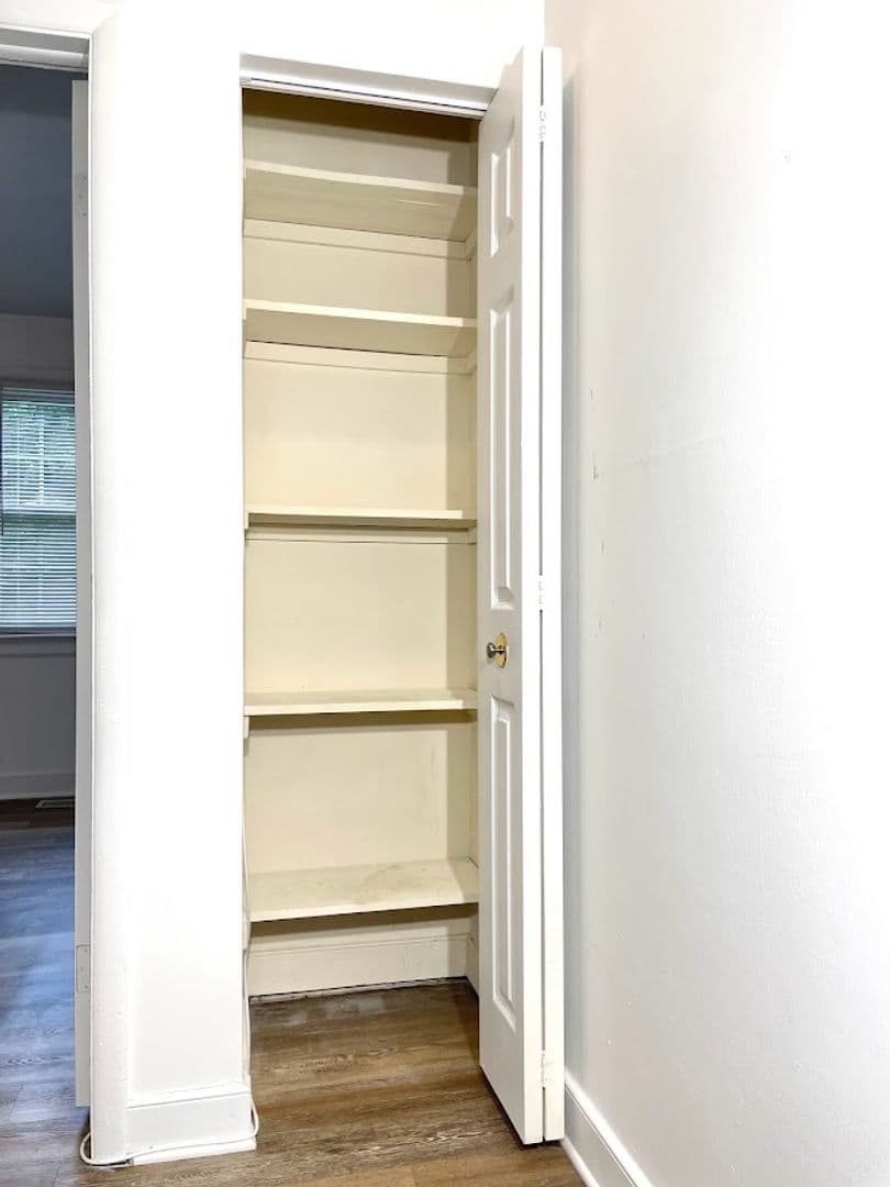 Henrico Apartment: 1005 W Nine Mile Rd