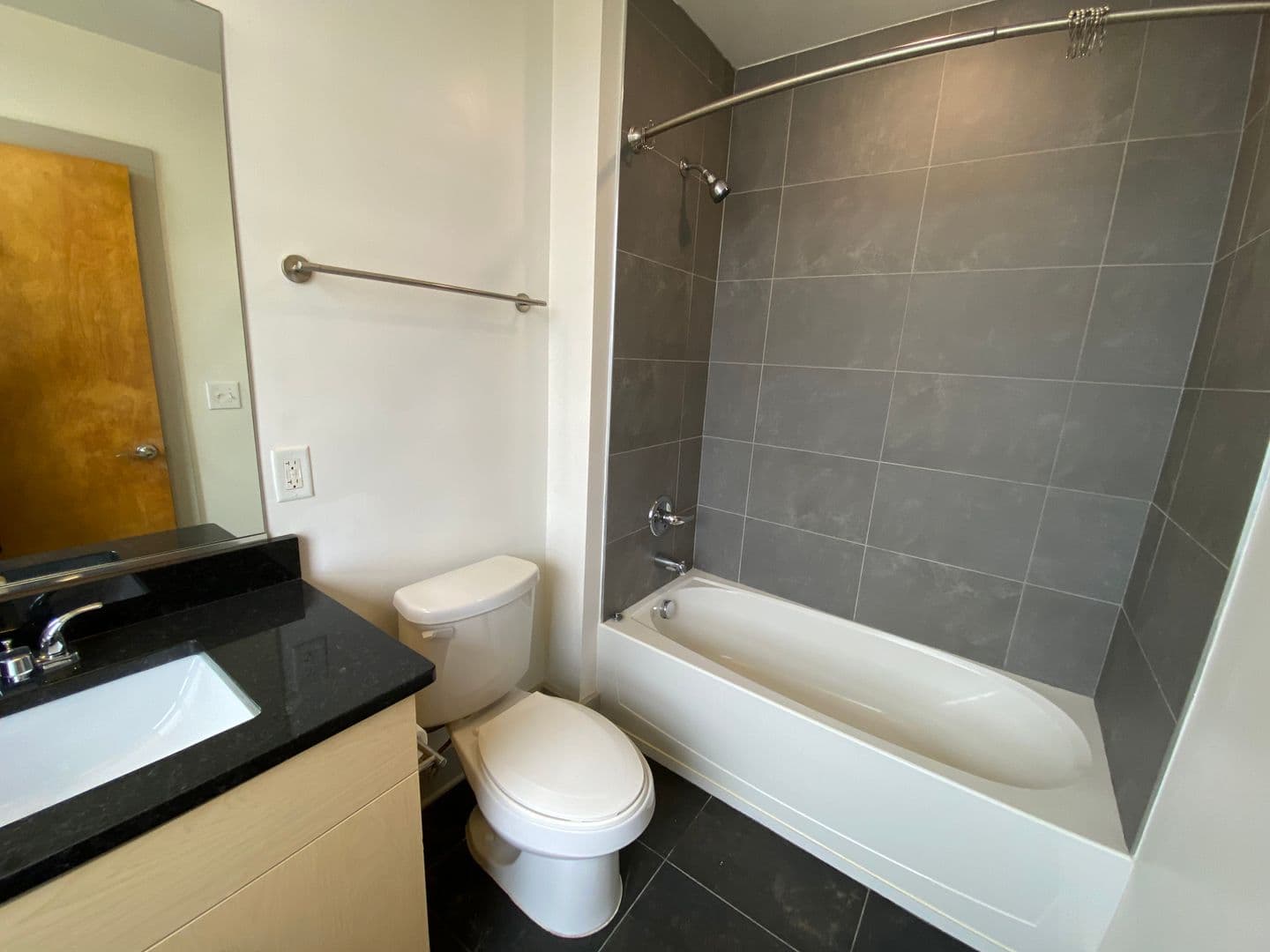 Petersburg Apartment: 30 Franklin Street