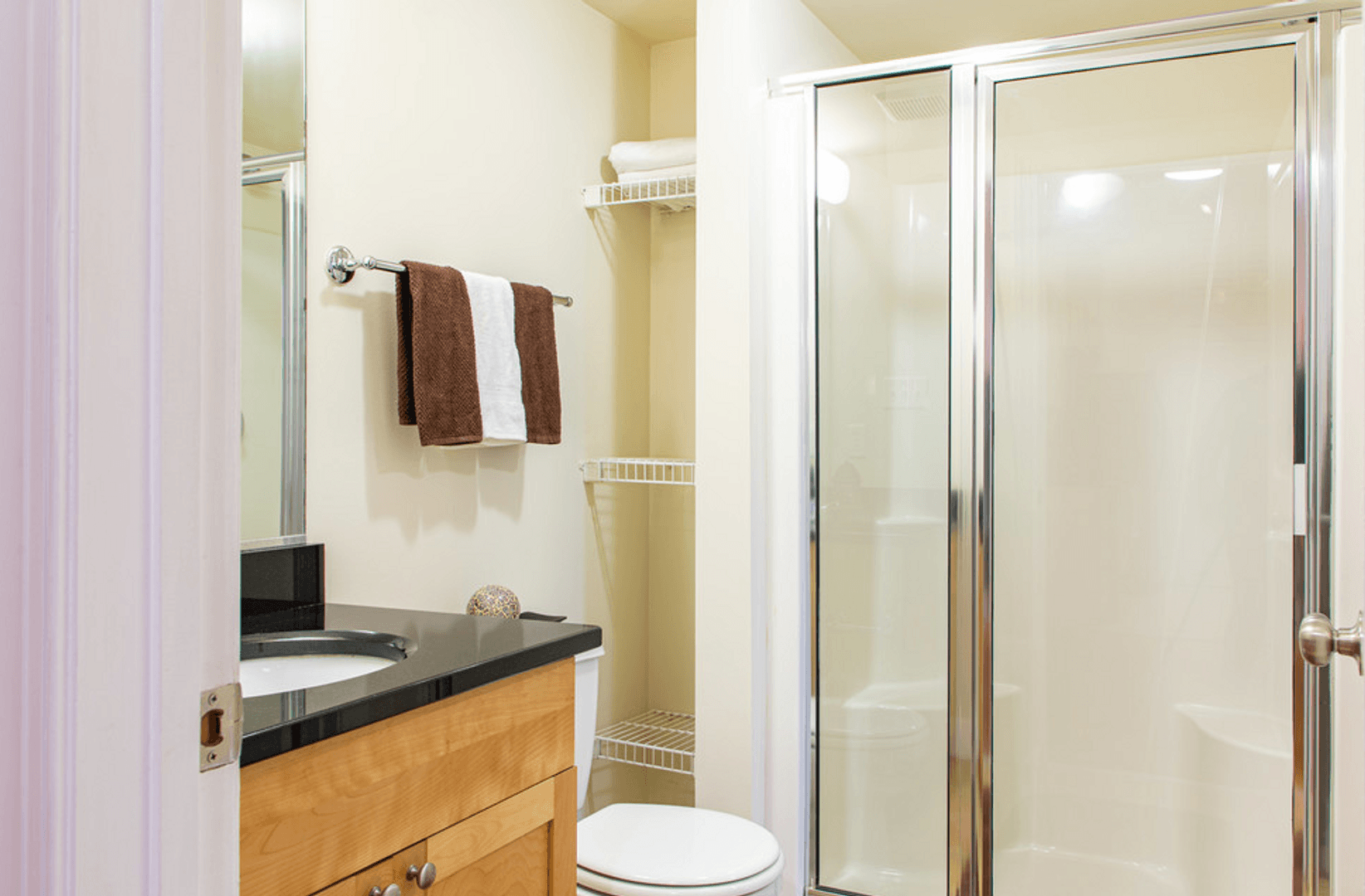 Petersburg Apartment: 214 N. Dunlop Street
