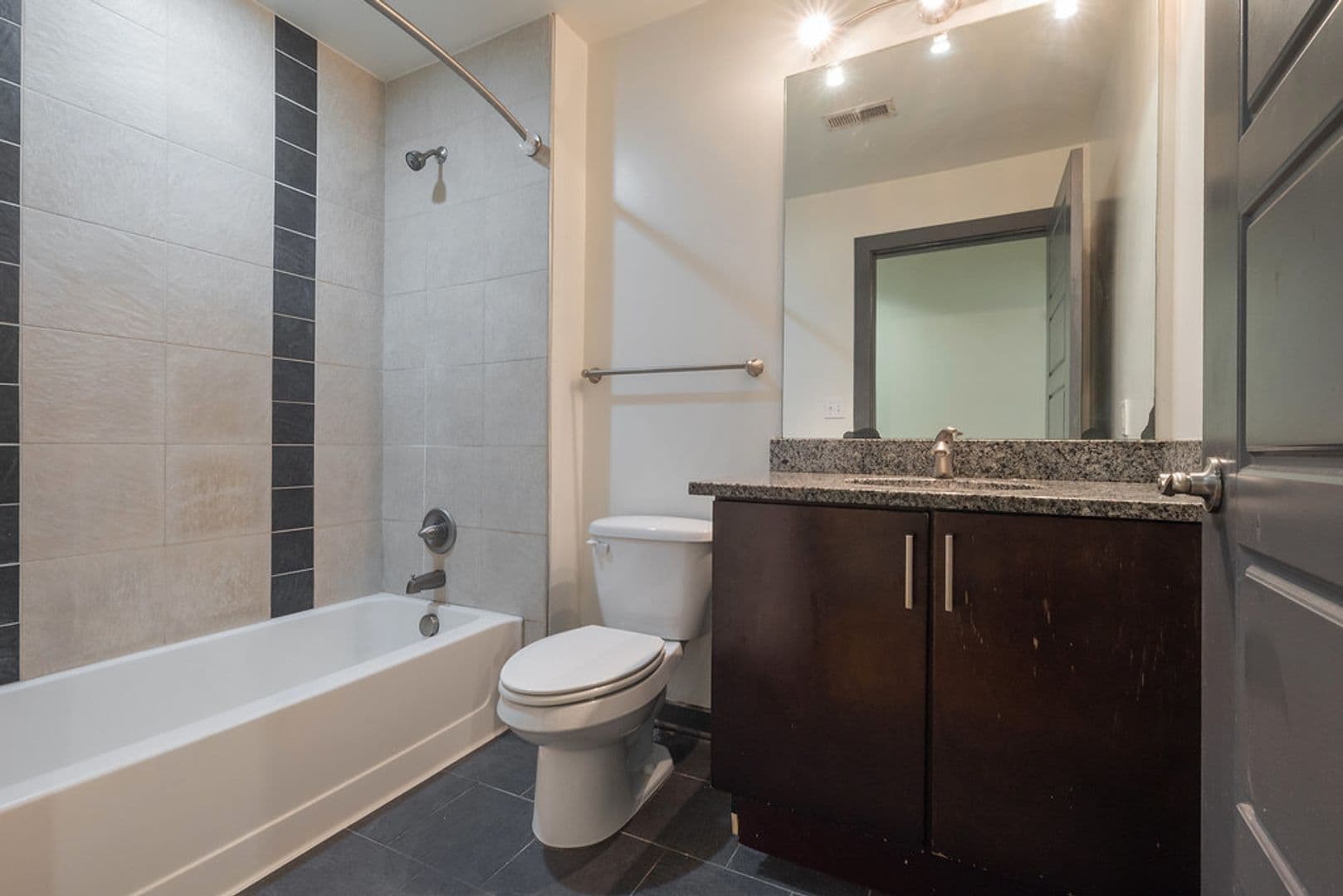 Petersburg Apartment: 325 Brown Street