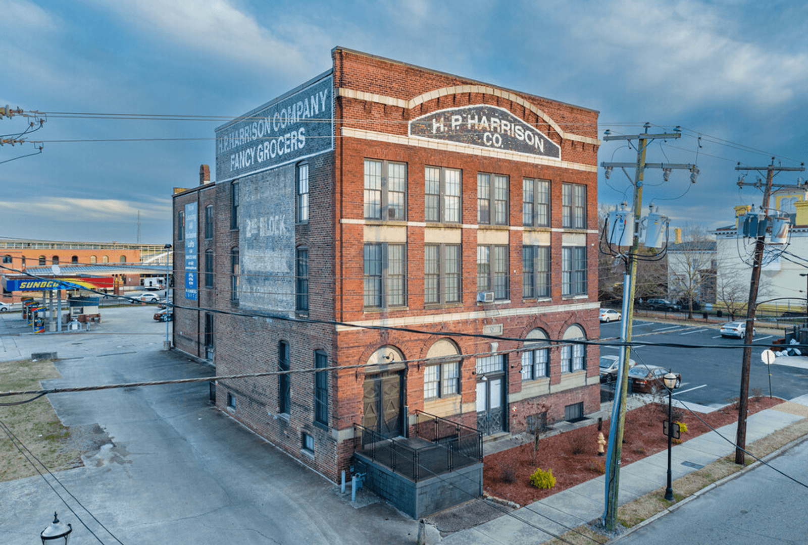 Petersburg Apartment: 9 S. Market Street