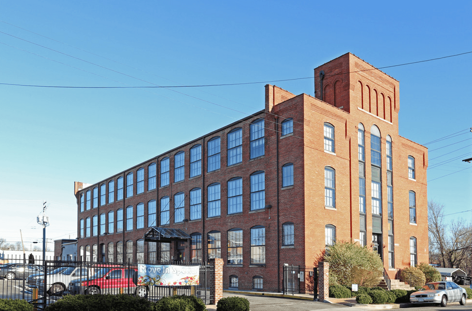 Petersburg Apartment: 801 Hinton Street