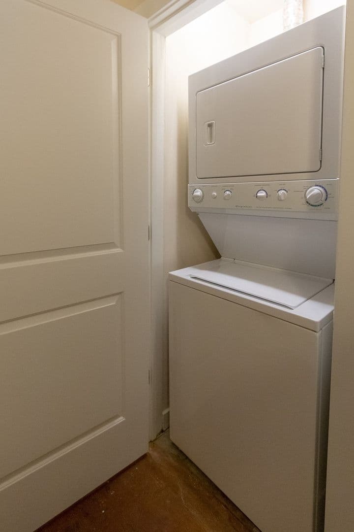 Petersburg Apartment: 301 N Dunlop Street