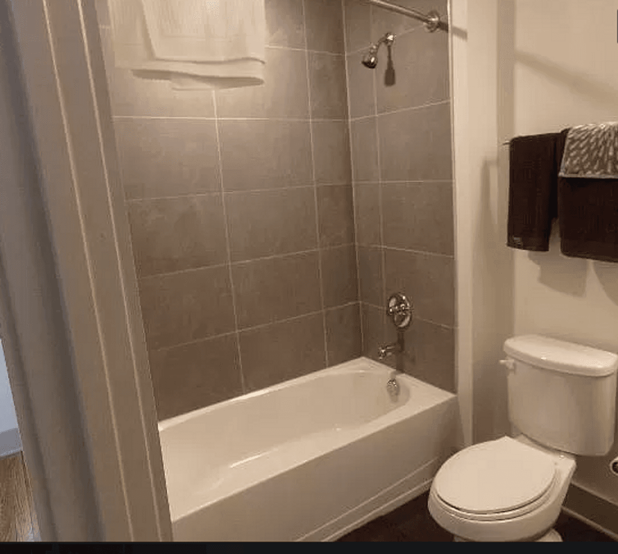 Petersburg Apartment: 30 Franklin Street