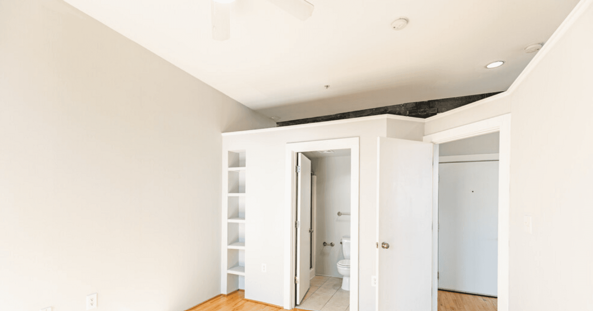 Petersburg Apartment: 9 S. Market Street