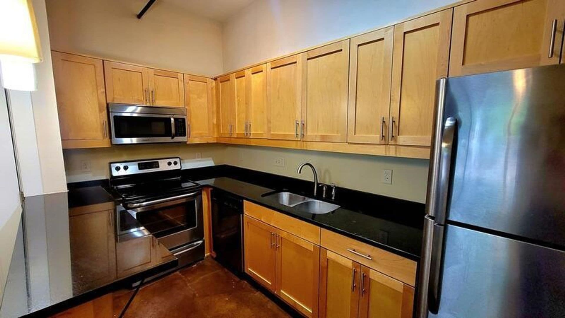 Petersburg Apartment: 301 N Dunlop Street