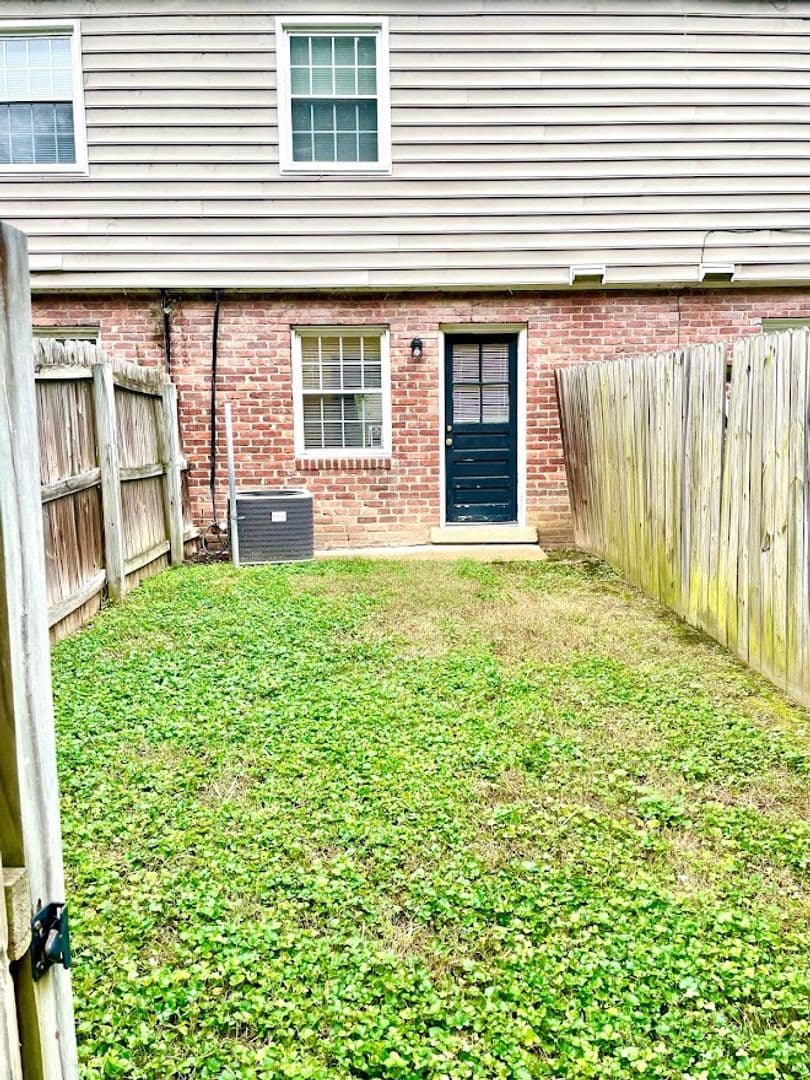 Henrico Apartment: 1005 W Nine Mile Rd