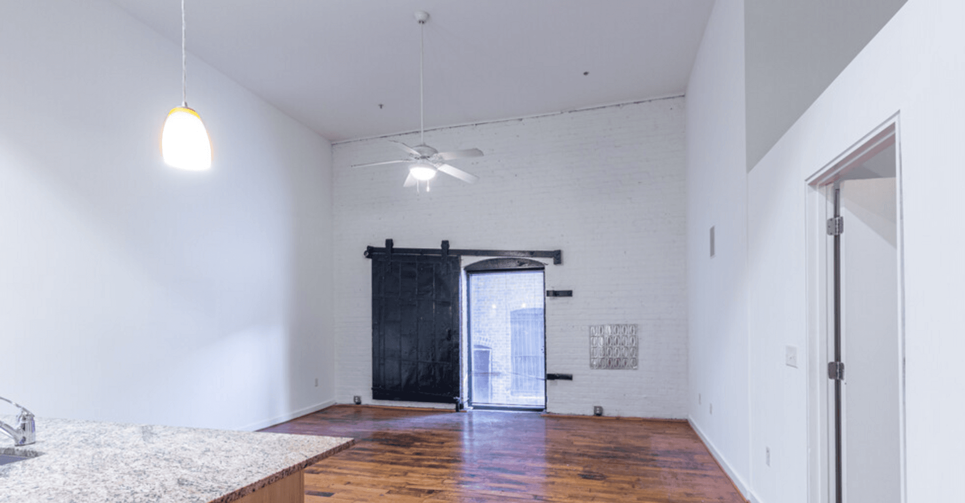 Petersburg Apartment: 15 N Union Street