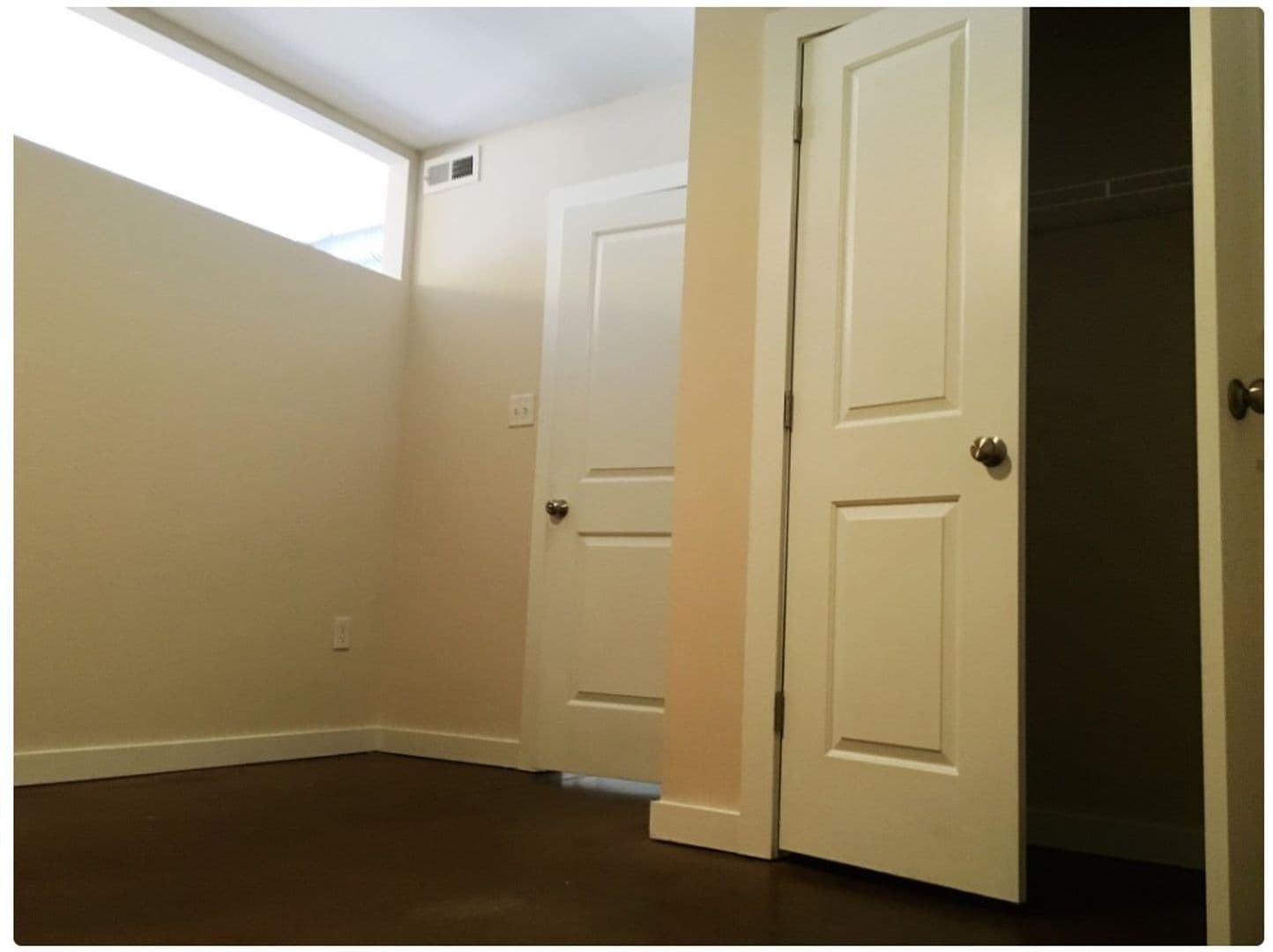 Petersburg Apartment: 301 N Dunlop Street