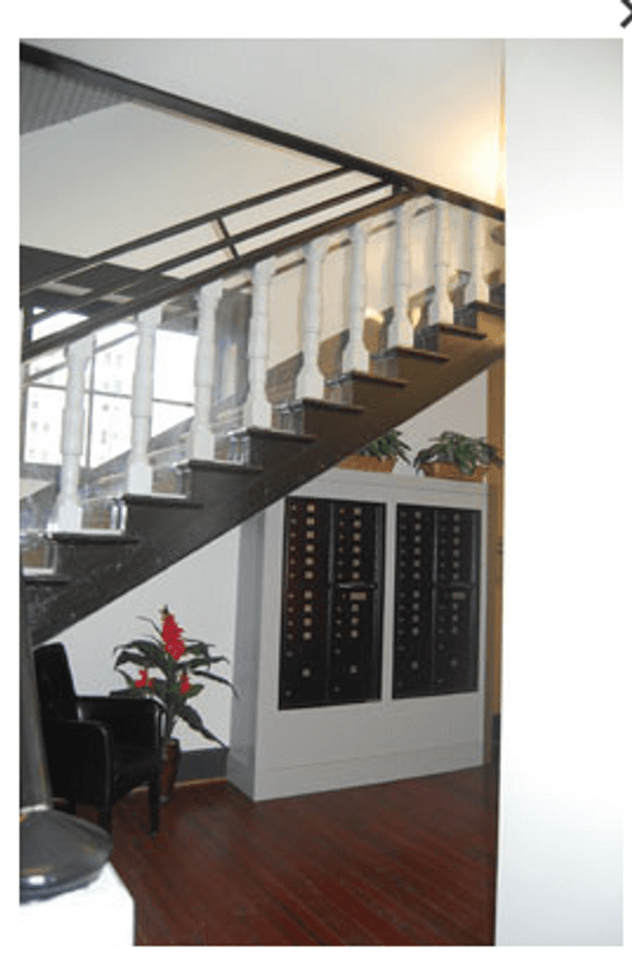 Petersburg Apartment: 230 N. Sycamore St