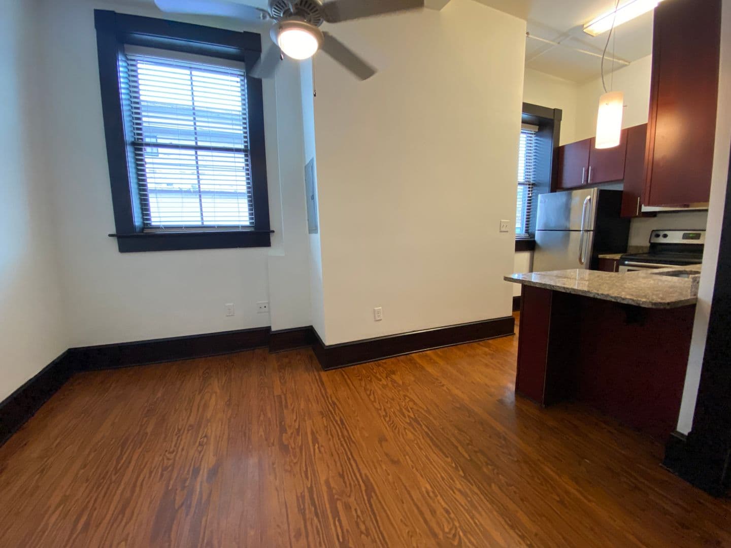 Petersburg Apartment: 25 W Bank St