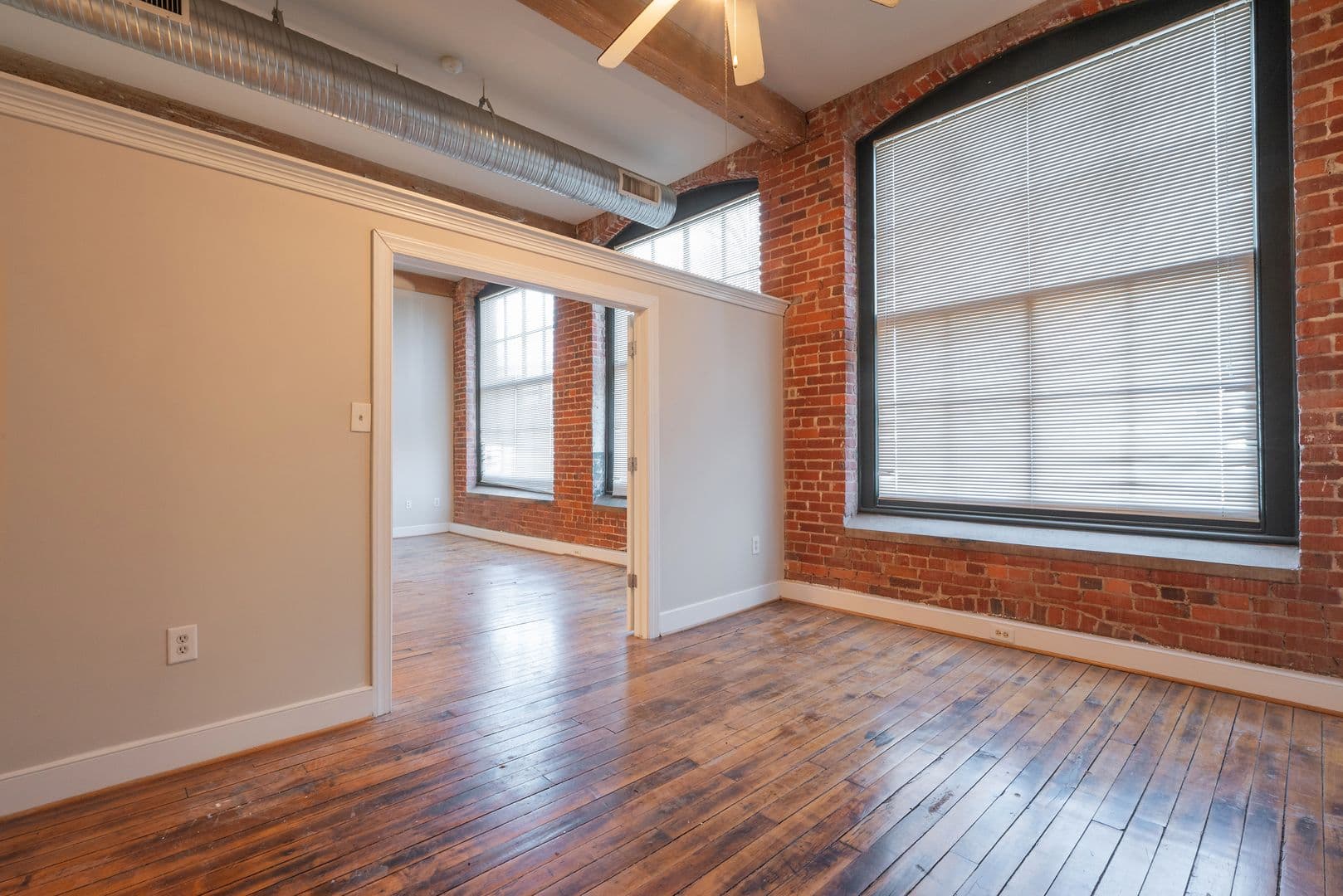 Petersburg Apartment: 801 Hinton Street