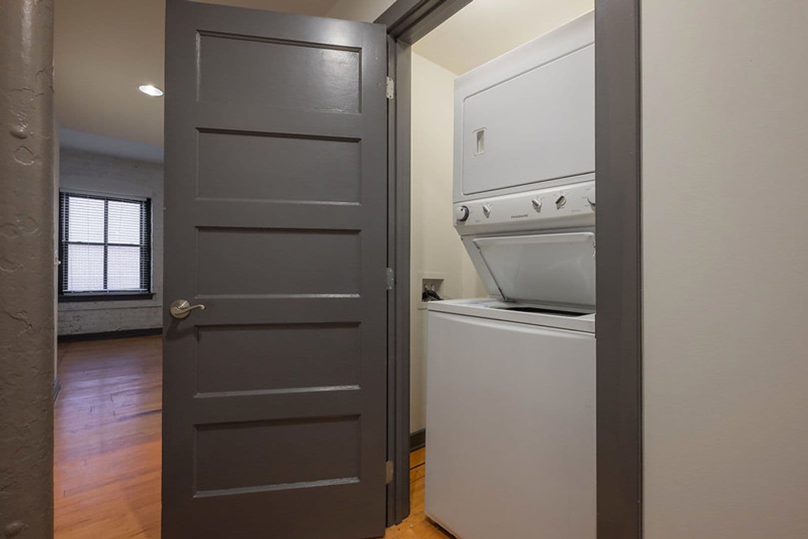 Petersburg Apartment: 325 Brown Street