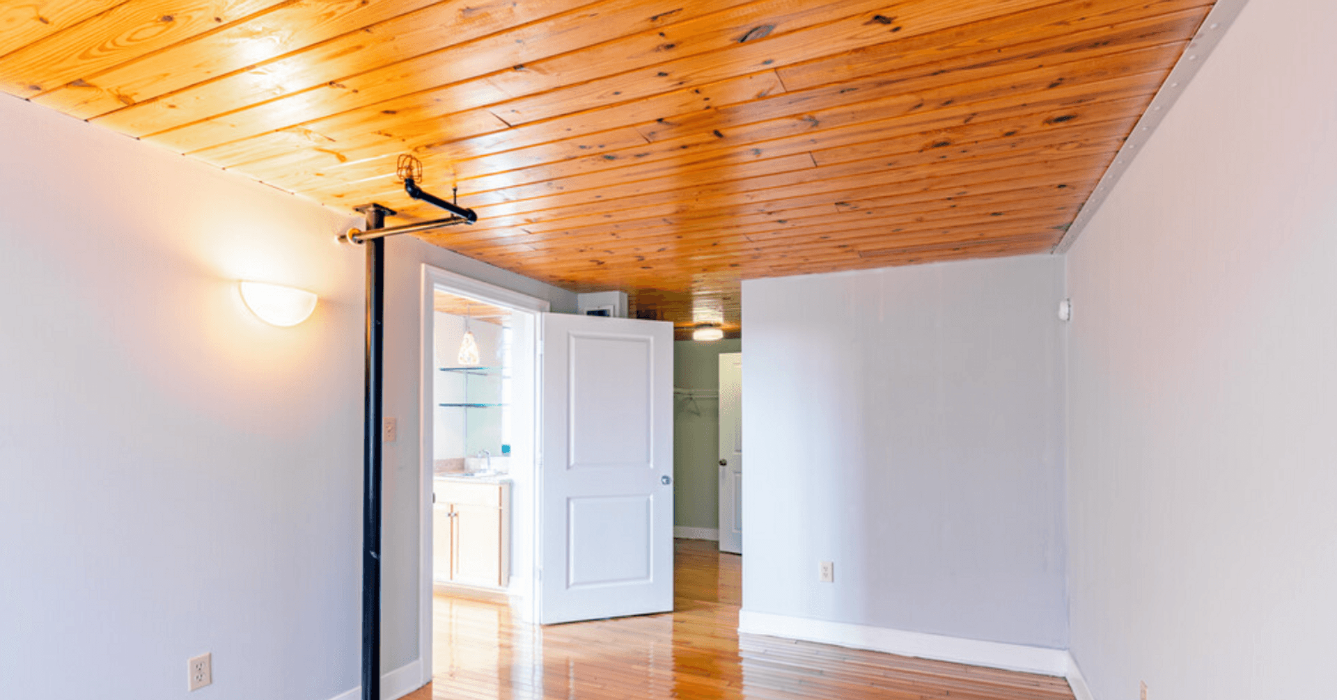 Petersburg Apartment: 801 Hinton Street