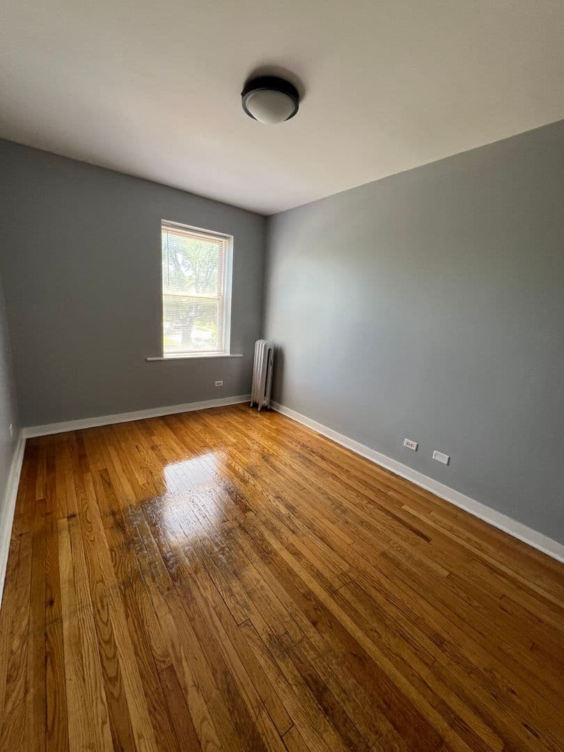 Chicago Apartment: 348 W. 74th St.