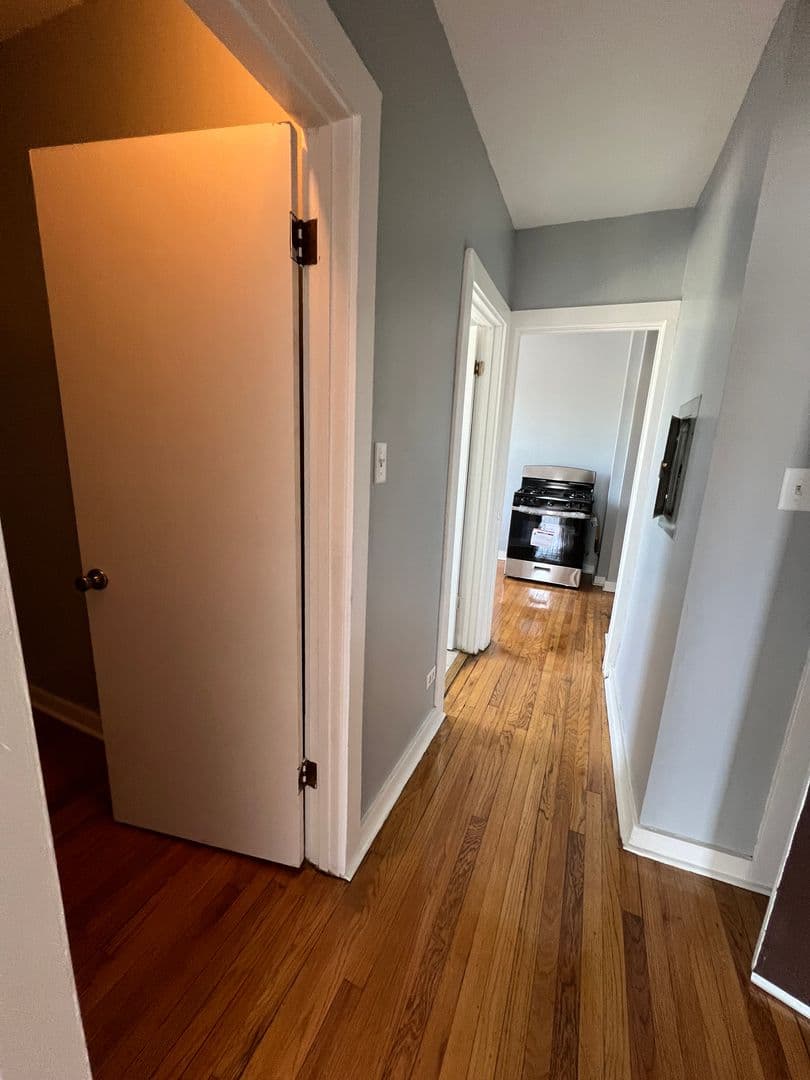 Chicago Apartment: 348 W. 74th St.